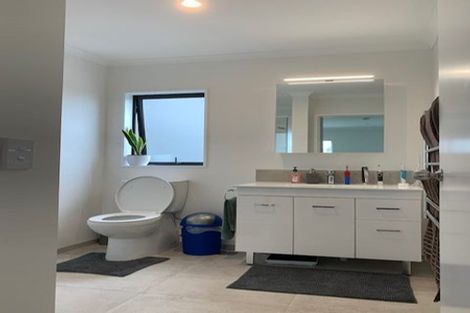 Photo of property in 15d Sealord Place, Manurewa, Auckland, 2102