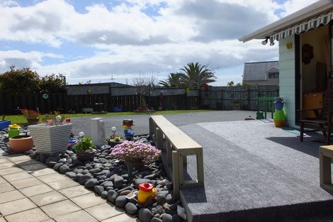 Photo of property in 38 Tamatea Drive, Snells Beach, 0920