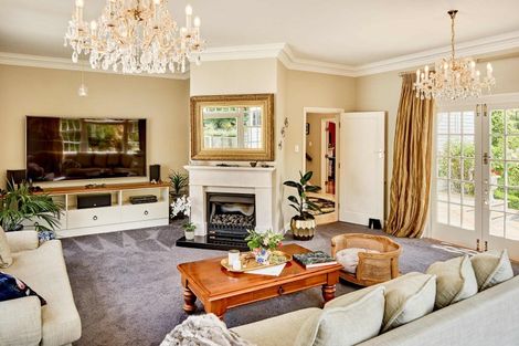 Photo of property in 60 Cheviot Road, Lowry Bay, Lower Hutt, 5013