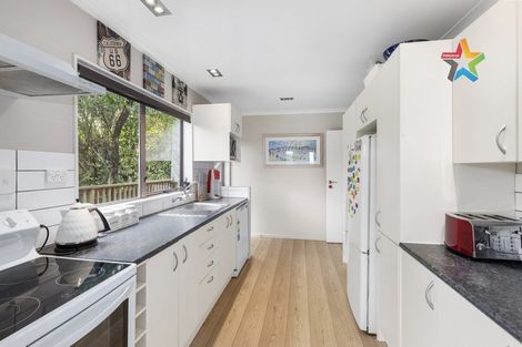 Photo of property in 95 Dowse Drive, Maungaraki, Lower Hutt, 5010