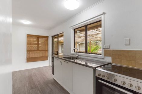 Photo of property in 6 Serjeant Street, Henderson, Auckland, 0612