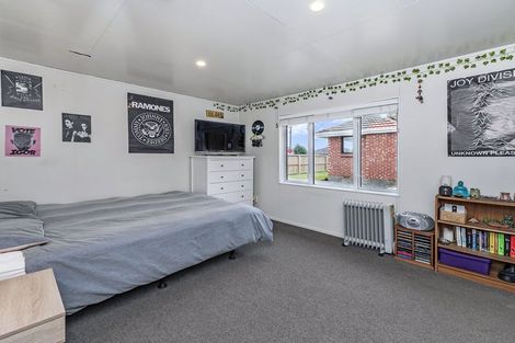 Photo of property in 32 Middleton Road, Upper Riccarton, Christchurch, 8041