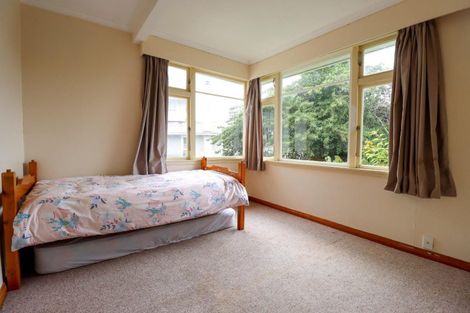 Photo of property in 12 Epsom Road, Hokowhitu, Palmerston North, 4410