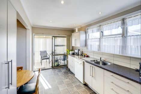 Photo of property in 18 Peterhead Avenue, Flaxmere, Hastings, 4120