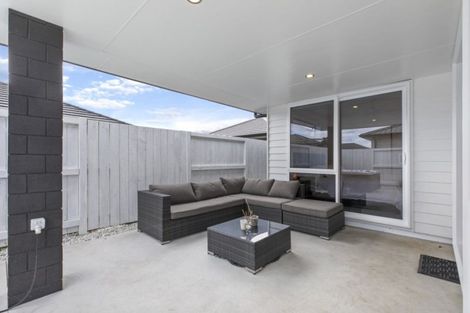 Photo of property in 15 Taioma Close, Papamoa, 3118