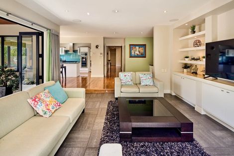 Photo of property in 15 Hautana Square, Woburn, Lower Hutt, 5010