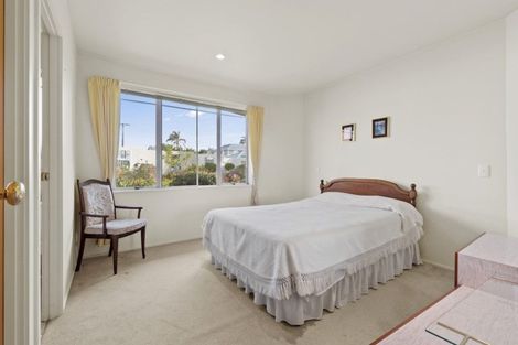 Photo of property in 2/9 Alma Road, Milford, Auckland, 0620