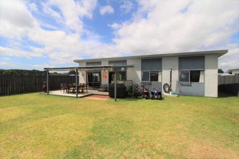 Photo of property in 163 Harbour Drive, Matarangi, Whitianga, 3592