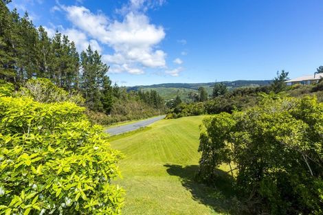 Photo of property in 1 Mckenzie Way, Timberlea, Upper Hutt, 5018
