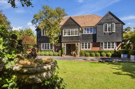 Photo of property in 8 Myrtle Street, Hutt Central, Lower Hutt, 5010