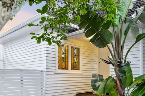 Photo of property in 453 Point Chevalier Road, Point Chevalier, Auckland, 1022