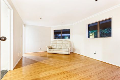 Photo of property in 4 Gordon Stanley Drive, Massey, Auckland, 0614