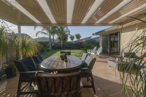 Photo of property in 18 Bishops Close, Greenmeadows, Napier, 4112