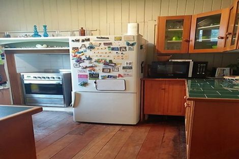 Photo of property in 42 Mangahao Road, Shannon, Palmerston North, 4474