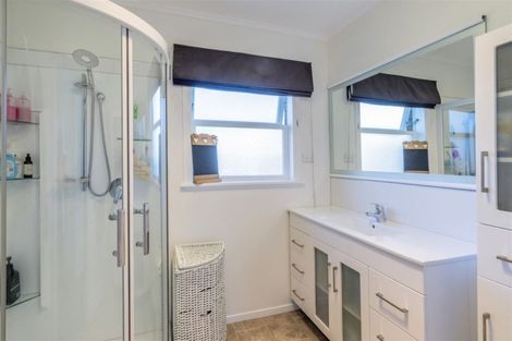 Photo of property in 3 Collingwood Street, Levin, 5510