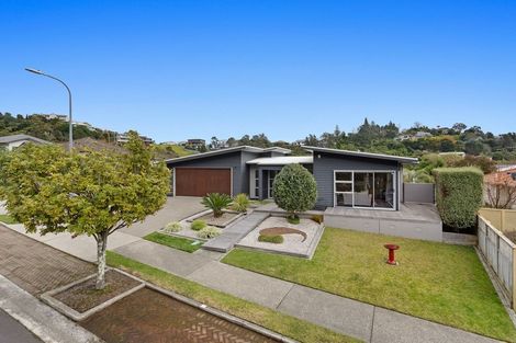 Photo of property in 27 The Fairway, Whakatane, 3120