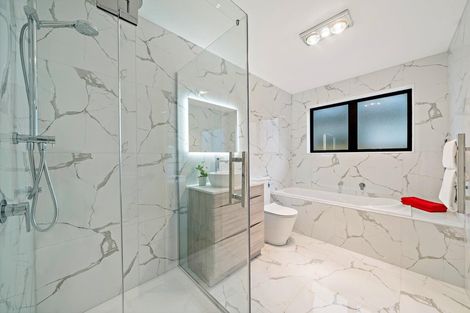 Photo of property in 11 Tawapou Close, Massey, Auckland, 0614