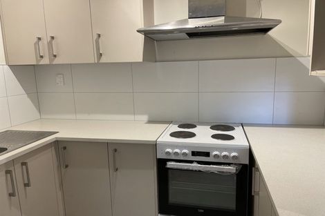 Photo of property in 18 Newstead Avenue, Browns Bay, Auckland, 0632