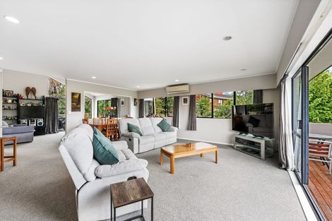 Photo of property in 27 Sturm Avenue, Massey, Auckland, 0614
