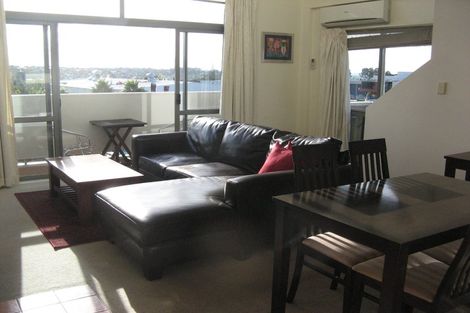 Photo of property in 1f/30 Westward Ho, Glen Eden, Auckland, 0602