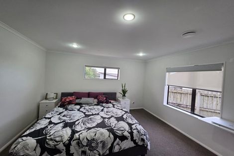 Photo of property in 4b Westglen Place, Ranui, Auckland, 0612