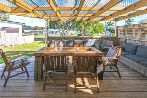 Photo of property in 224 Tui Road, Whangamata, 3620