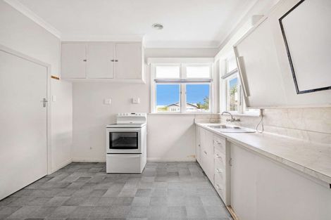 Photo of property in 104 Bartholomew Road, Levin, 5510