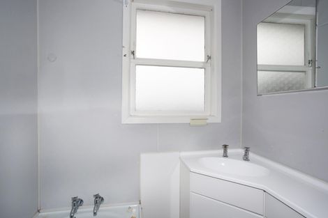 Photo of property in 9 Mcquarrie Avenue, Wattle Downs, Auckland, 2103