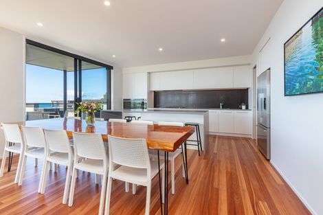 Photo of property in 27 Taumata Road, Omaha, 0986