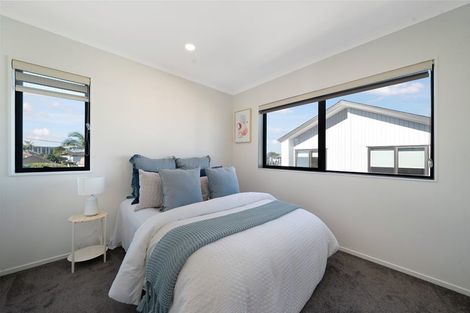 Photo of property in 22b Toru Street, Te Atatu Peninsula, Auckland, 0610