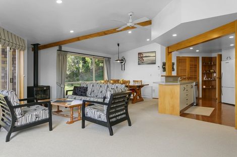 Photo of property in 15 Cherry Lane, Acacia Bay, Taupo, 3330