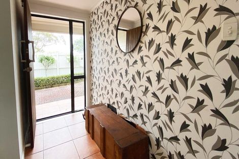 Photo of property in 1/1 Paparoa Road, Cockle Bay, Auckland, 2014