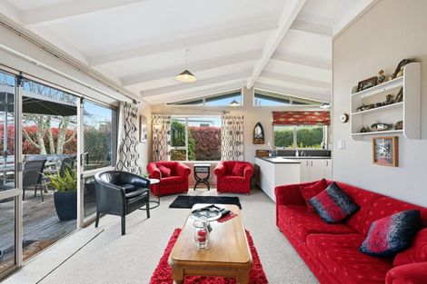 Photo of property in 22 Angela Place, Kinloch, Taupo, 3377