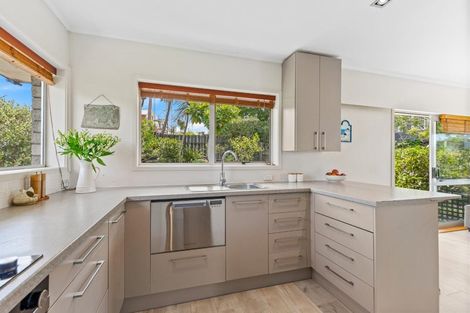 Photo of property in 1/168 Stredwick Drive, Torbay, Auckland, 0630
