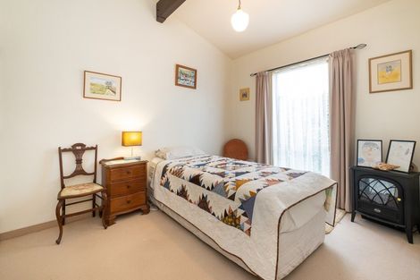 Photo of property in 24 Charles Street, Westshore, Napier, 4110