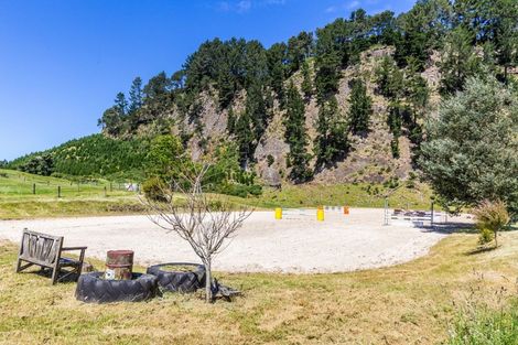 Photo of property in 819 Tukairangi Road, Acacia Bay, Taupo, 3385