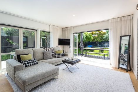 Photo of property in 22a Queens Avenue, Merivale, Christchurch, 8014