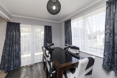 Photo of property in 6 Karamea Crescent, Kelvin Grove, Palmerston North, 4414