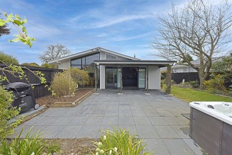 Photo of property in 9 Gainford Street, Avonhead, Christchurch, 8042