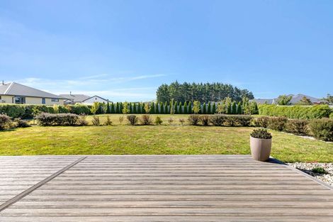 Photo of property in 11 Paradise Way, Amberley, 7410