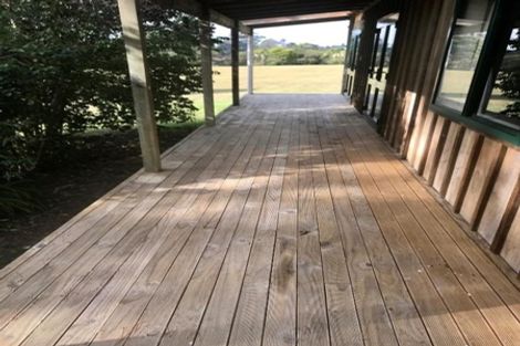 Photo of property in 60 Cobham Crescent, Kelston, Auckland, 0602