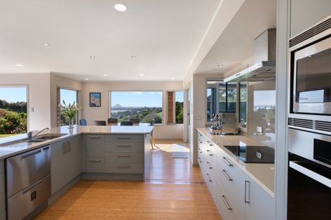 Photo of property in 16 Gunbar Drive, Welcome Bay, Tauranga, 3175