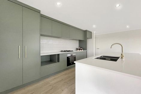 Photo of property in 15 Aspen Grove, Fernhill, Queenstown, 9300