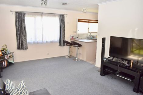 Photo of property in 53b Main North Road, Woodend, 7610