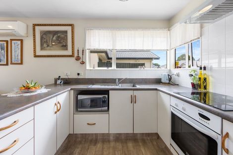 Photo of property in 38h English Street, Sockburn, Christchurch, 8042