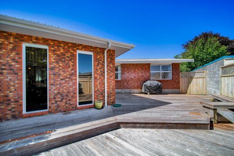 Photo of property in 9 Kennedy Place, Merrilands, New Plymouth, 4312