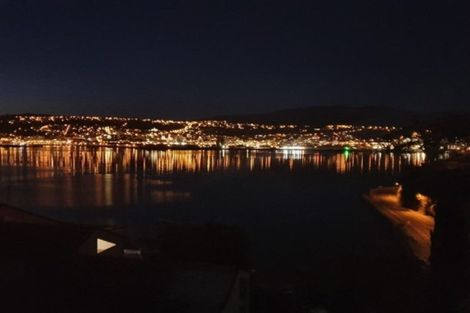 Photo of property in 4 Doon Street, Vauxhall, Dunedin, 9013