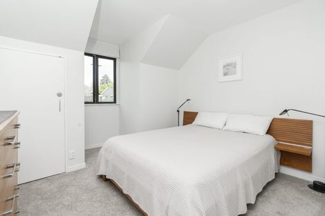 Photo of property in 2/104 Grantham Street, Hamilton Central, Hamilton, 3204