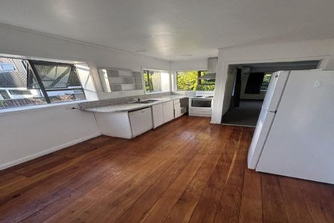 Photo of property in 42 Kamahi Street, Stokes Valley, Lower Hutt, 5019