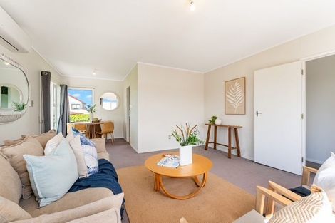 Photo of property in 34 Bay Street, Red Beach, 0932